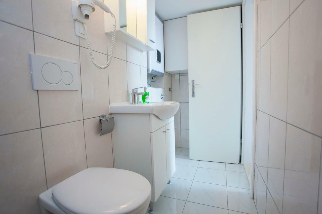 Apartments Vlado Podgora Exterior photo