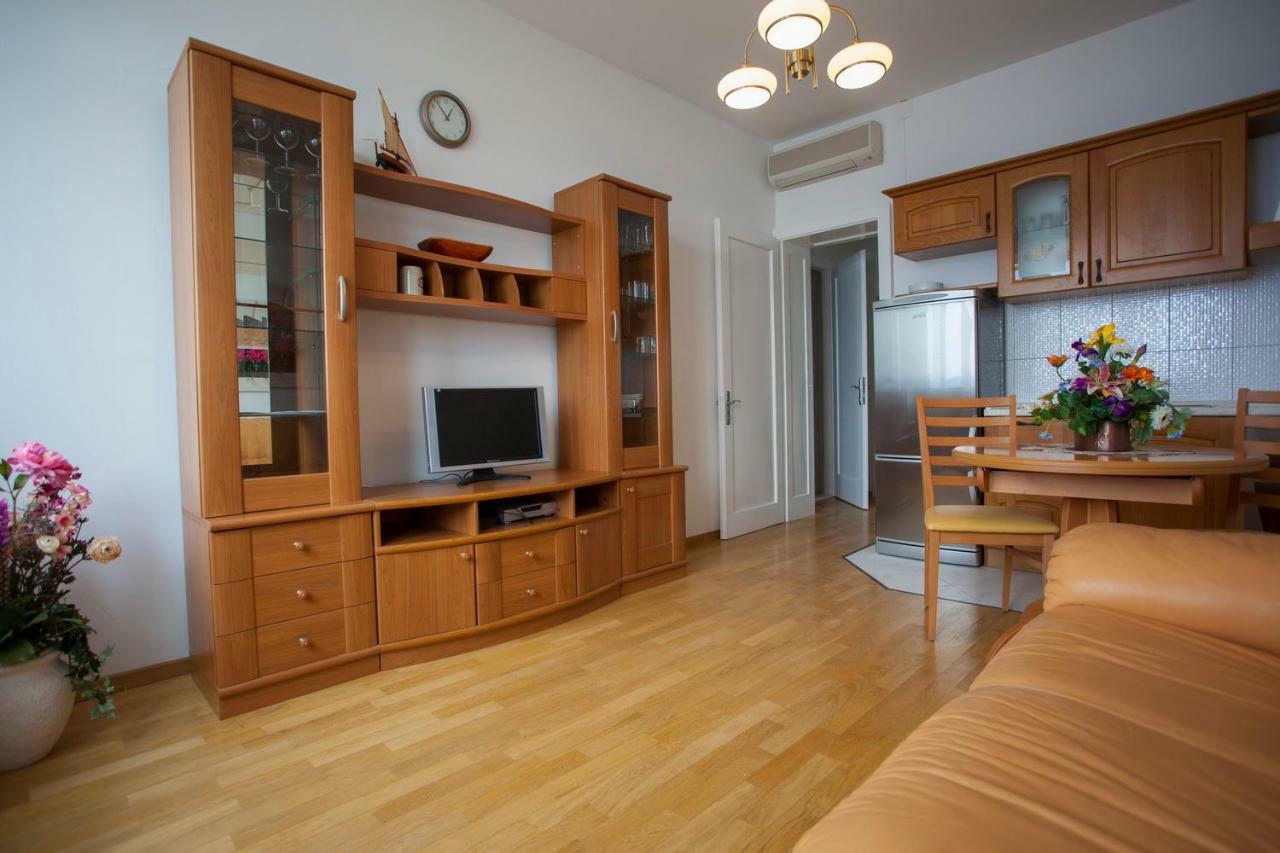 Apartments Vlado Podgora Exterior photo