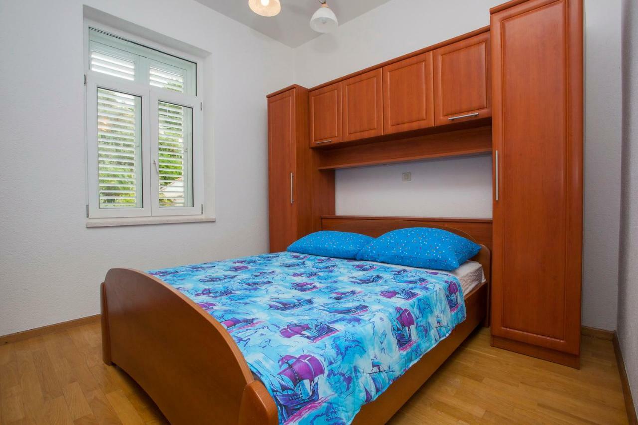 Apartments Vlado Podgora Exterior photo