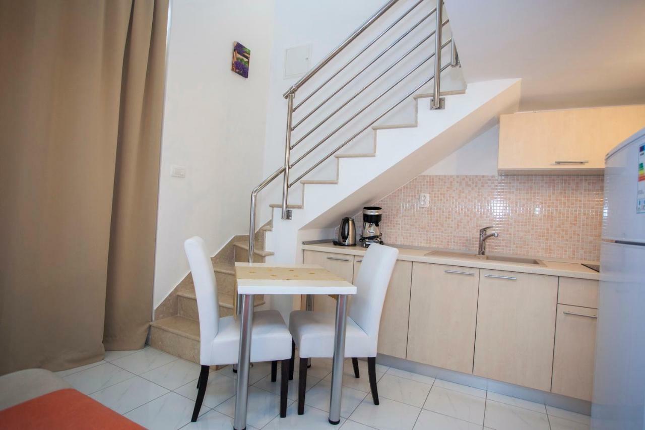 Apartments Vlado Podgora Exterior photo